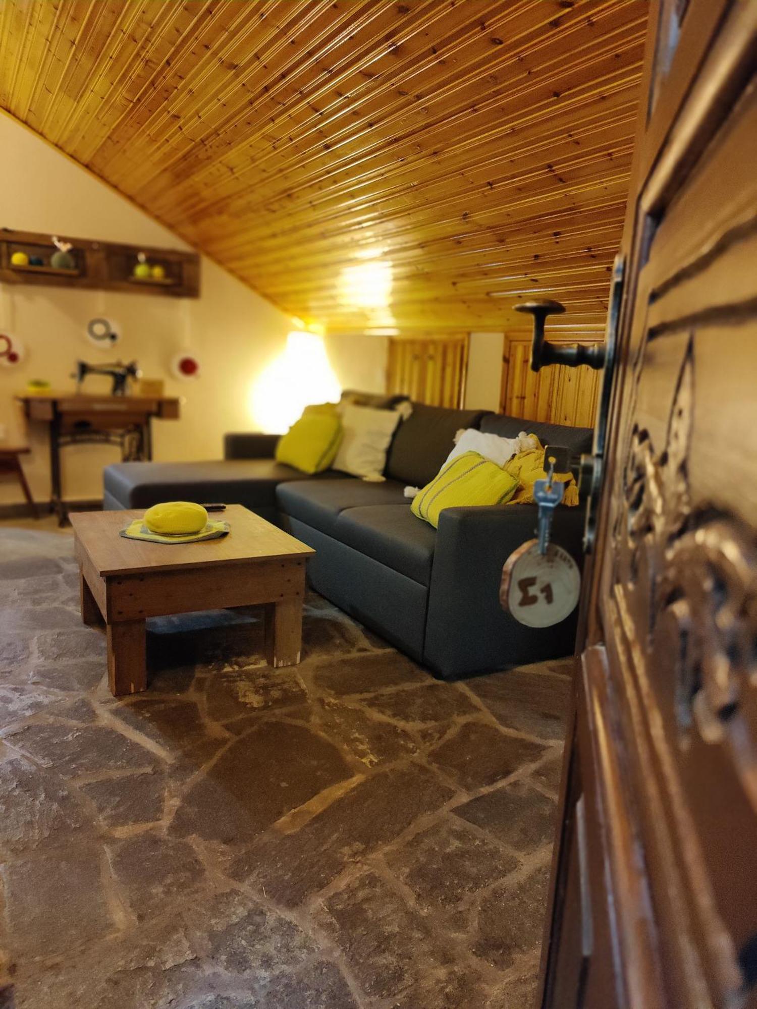 Eláti Guesthouse Theodorou מראה חיצוני תמונה
