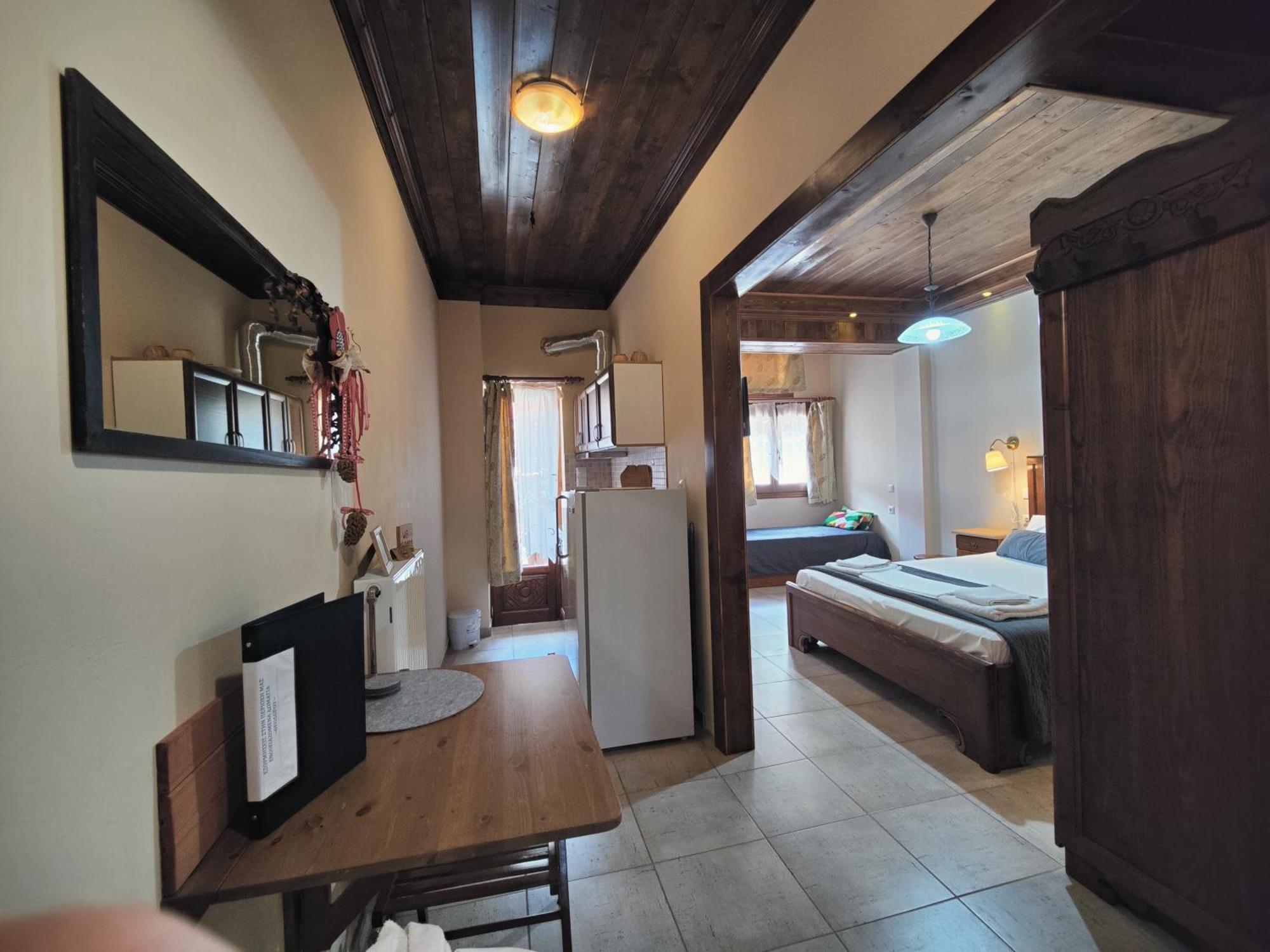 Eláti Guesthouse Theodorou מראה חיצוני תמונה