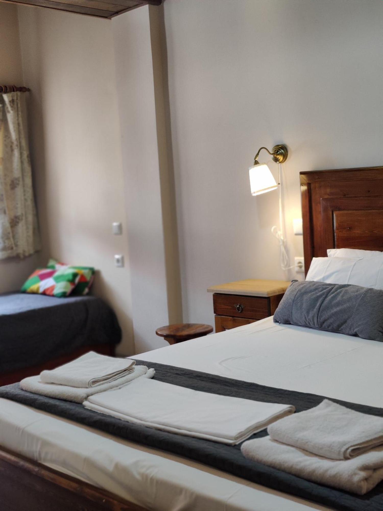 Eláti Guesthouse Theodorou מראה חיצוני תמונה