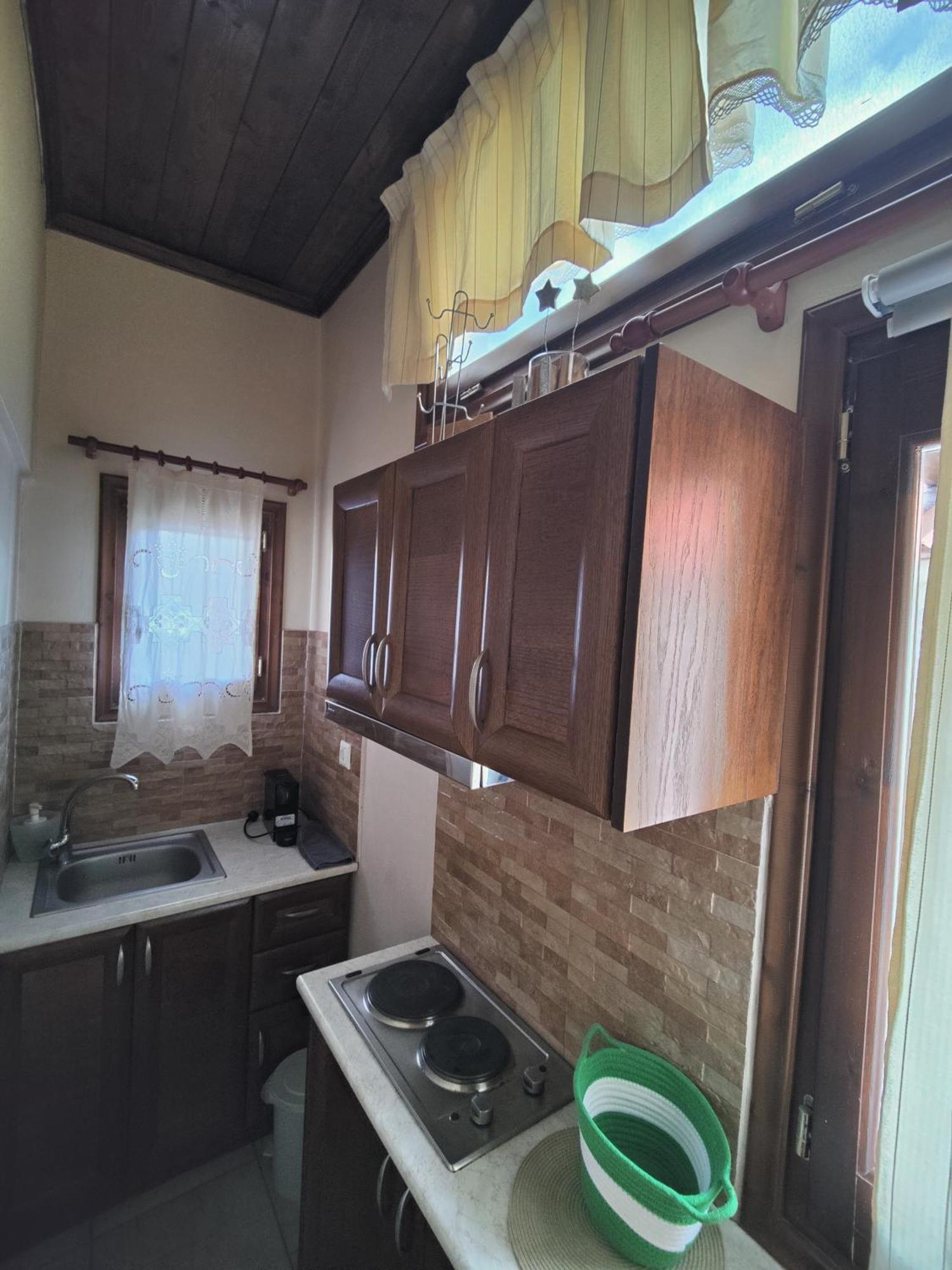 Eláti Guesthouse Theodorou מראה חיצוני תמונה