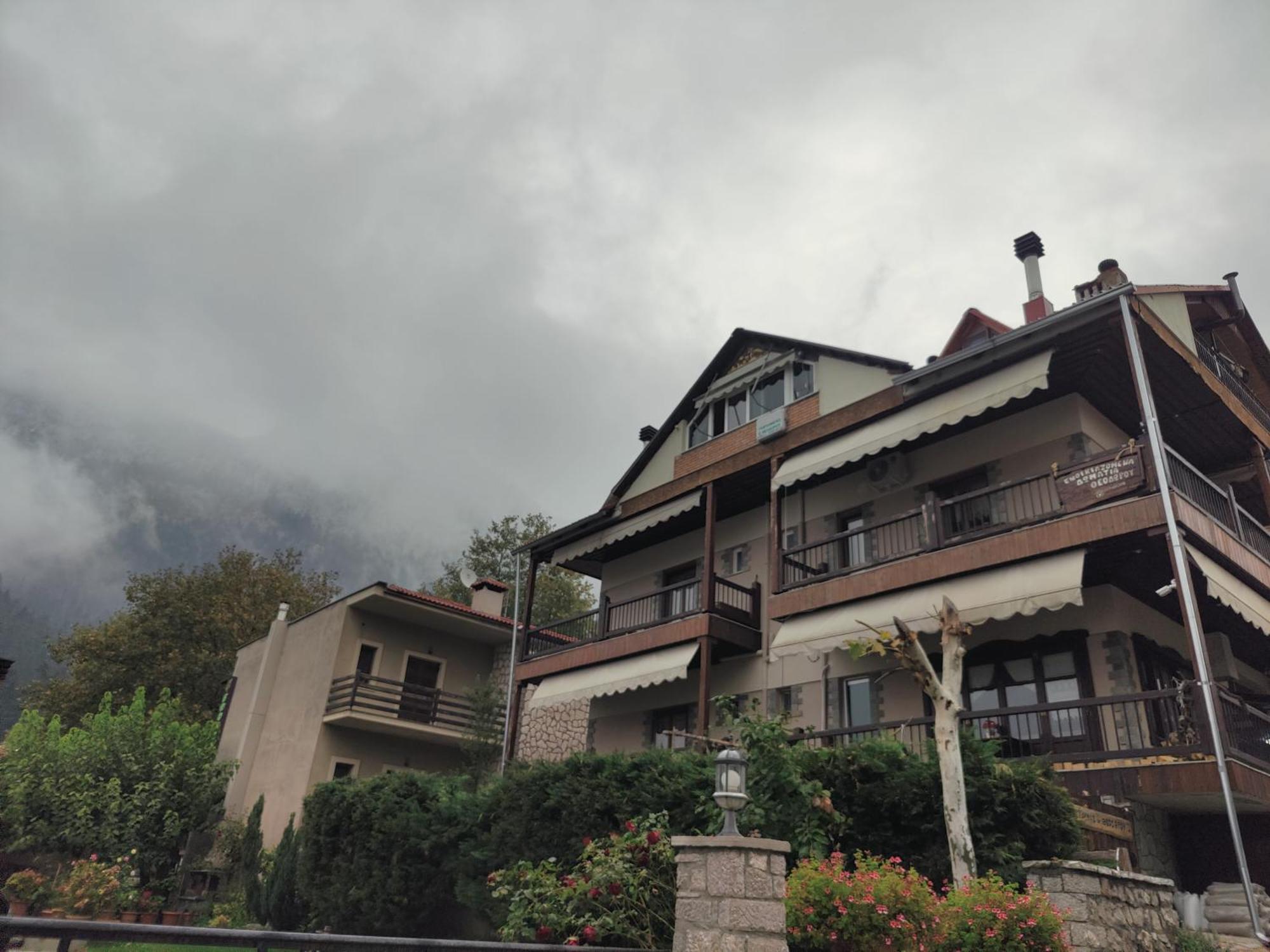 Eláti Guesthouse Theodorou מראה חיצוני תמונה