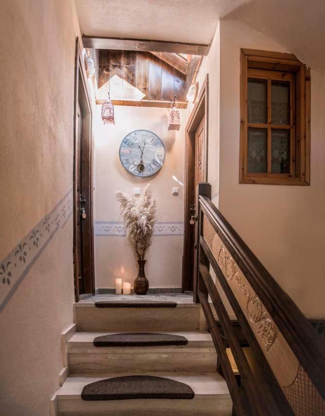 Eláti Guesthouse Theodorou מראה חיצוני תמונה