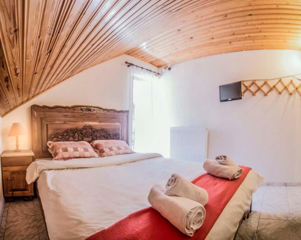 Eláti Guesthouse Theodorou מראה חיצוני תמונה